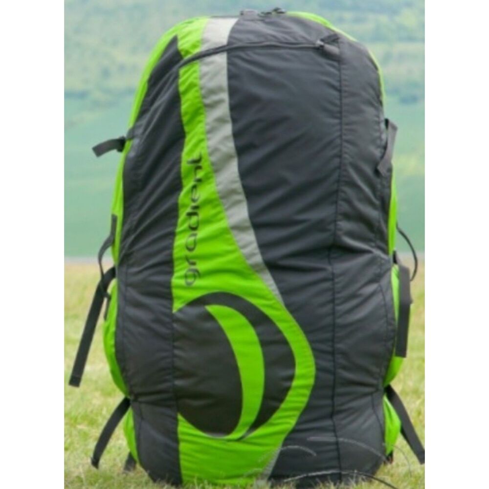 Gradient Mountaineering Trail Backpack Hiking Black Green Pockets Padded Straps
